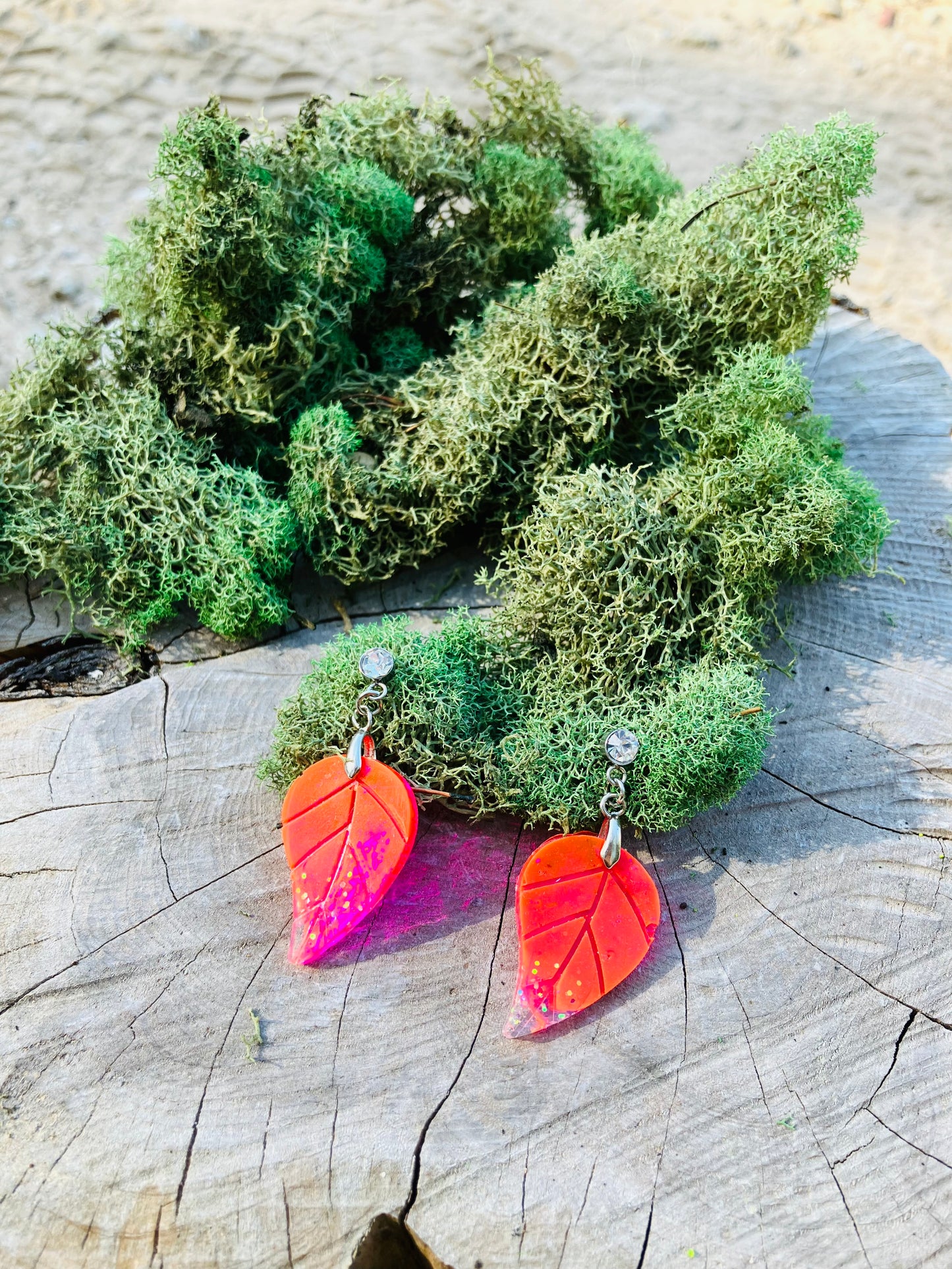 Earrings Leaf's in Barbie Colors