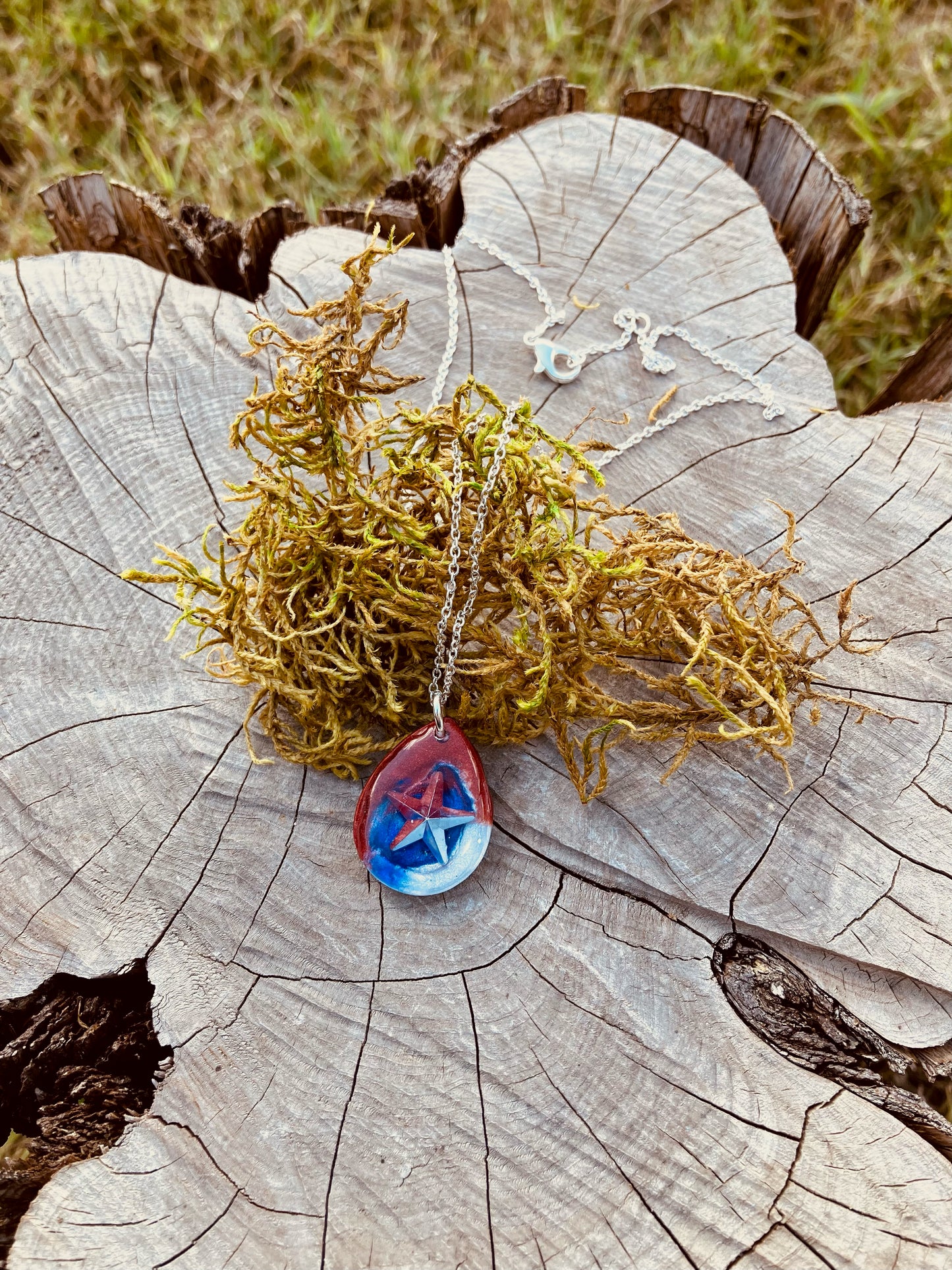 Texas Style Resin Necklace 003 ( small )