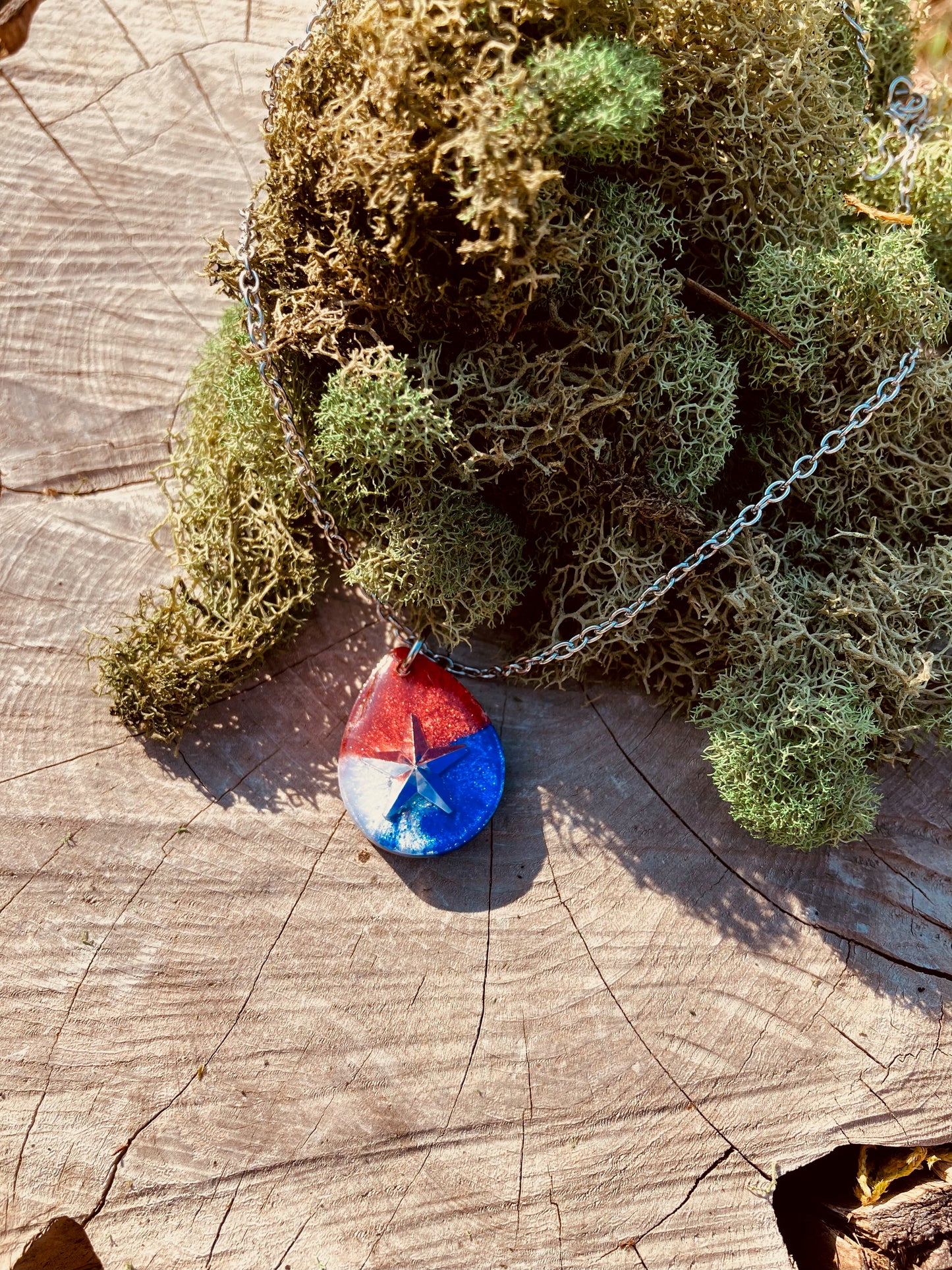 Texas Style Resin Necklace 005 ( small )