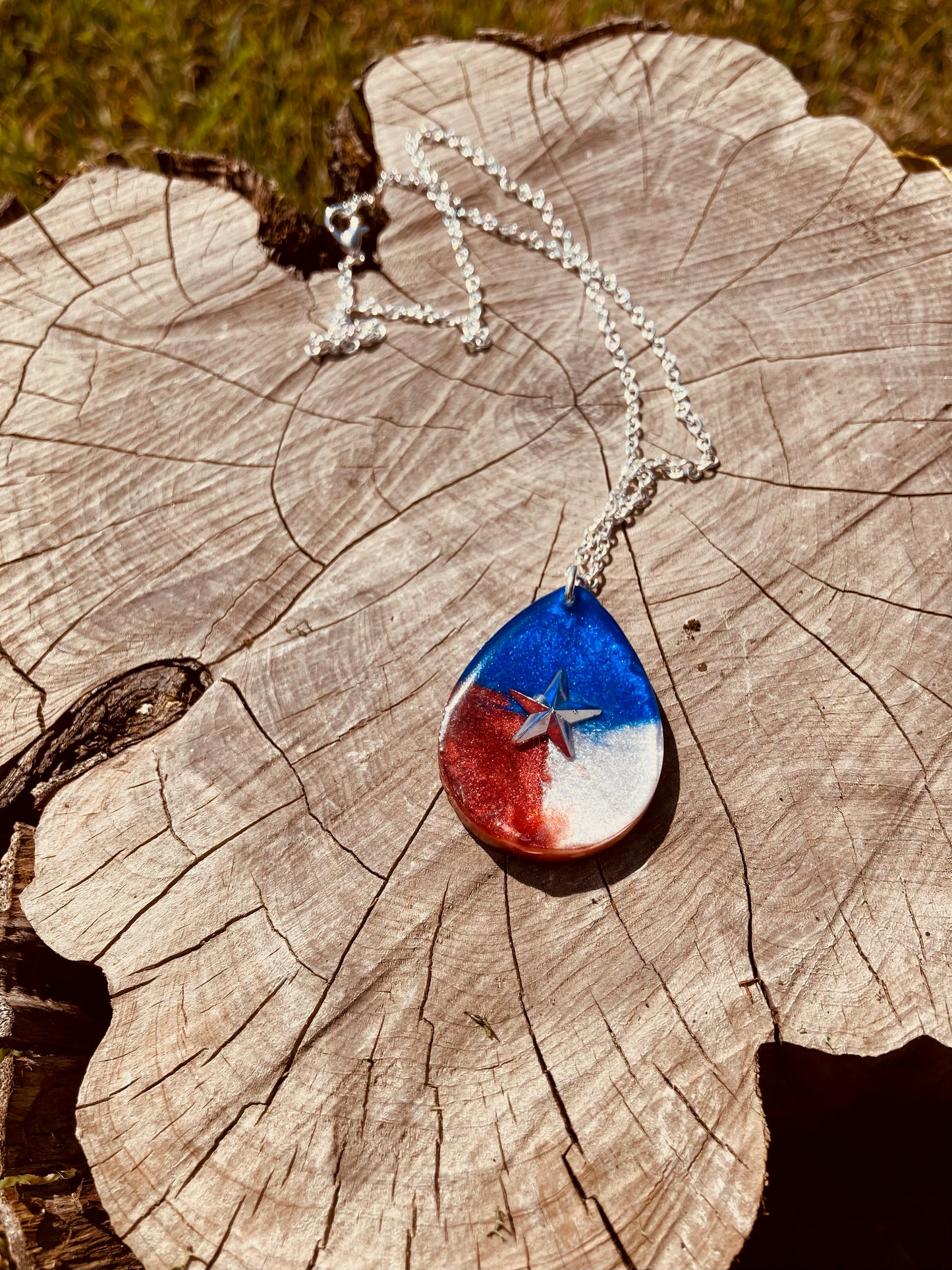 Texas Style Resin Necklace 002 ( medium )